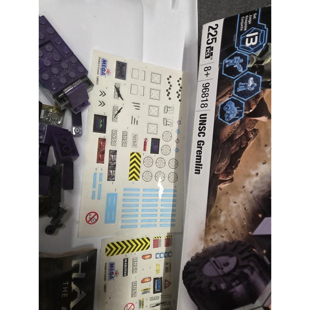 HALO Wars Mega Bloks UNSC Gausshog Vs Covenant Locust / Gremlin 96823 96818